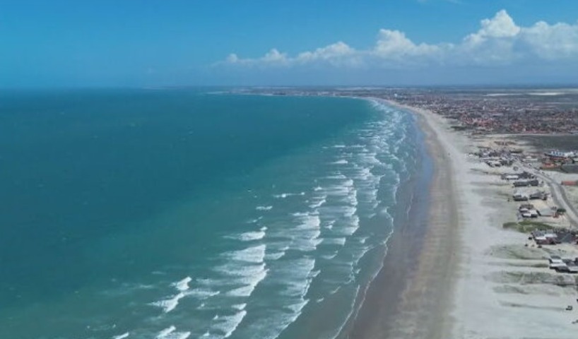 Elas chegam ao litoral da Bahia ao sul de Alagoas, mas também frequentam o Piauí. Embora tenha apenas 66 km, o Piauí atrai uma multidão de tartarugas gêmeas que chegam para a desova. Geralmente, a migração ocorre entre setembro e março, com picos de desova entre novembro e janeiro,