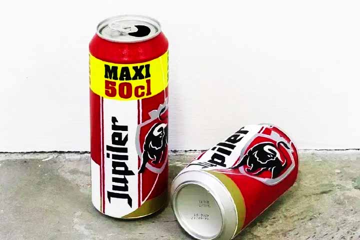 Essa não foi a primeira vez que uma obra de arte contemporânea causou polêmica mundo afora. Em outubro, um funcionário do LAM Museum, nos Países Baixos, jogou duas latas fora achando que era lixo.