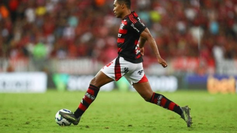 Lateral cita a importância do empate, sem gols, com o Botafogo e diz que a equipe tem que estar preparada para tudo o que vier