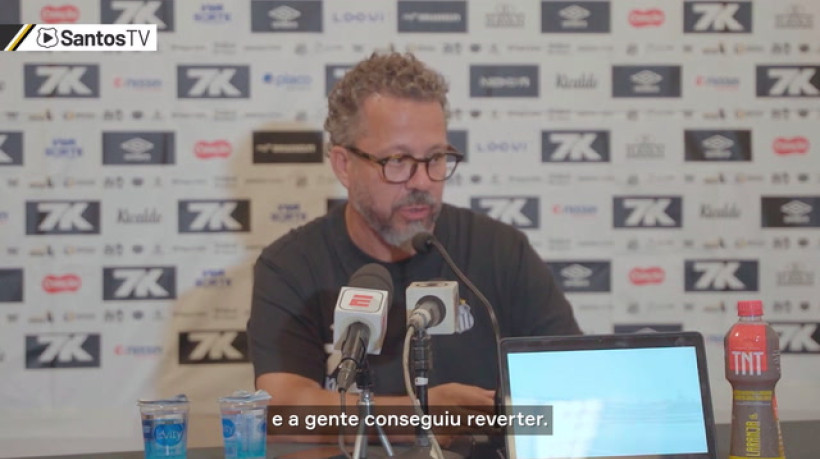 Cleber Xavier analisa momento do Santos: 'Nós vamos sair dessa situação'