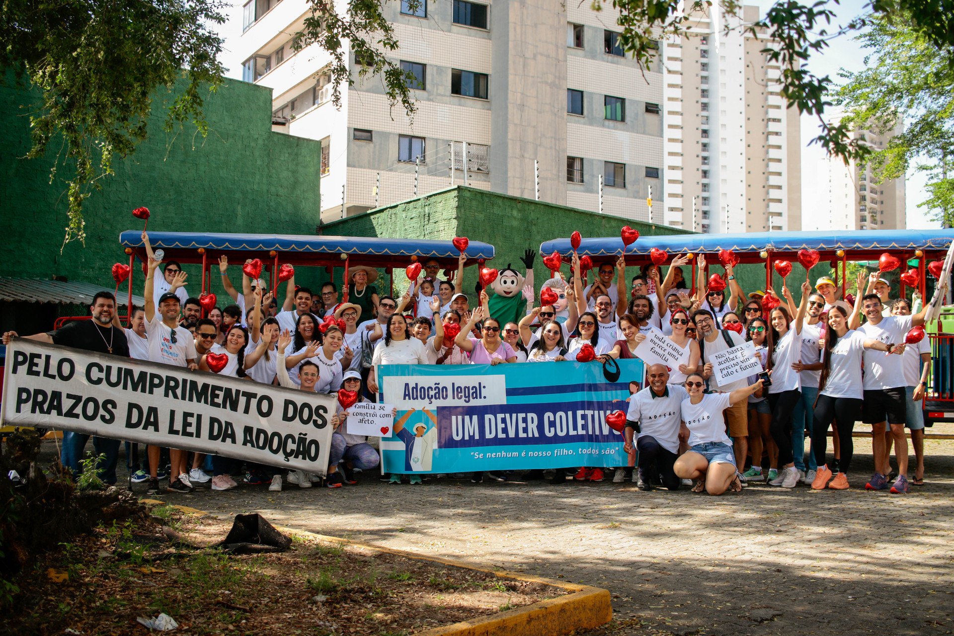 1 ª Caminhada da Adoção de Crianças e Adolescentes visa sensibilizar a sociedade sobre a importância da adoção legal