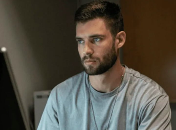 Em 2022, ele atuou em seis episódios da minissérie A Cidade é Nossa, da HBO, que fala sobre a corrupção na polícia de Baltimore.