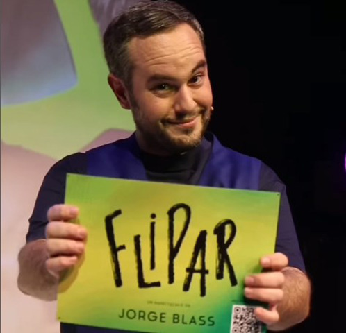 JORGE BLASS - Além de mágico, ficou famoso por ser ator. Espanhol, nascido em 1980, fez apresentações em televisão. 