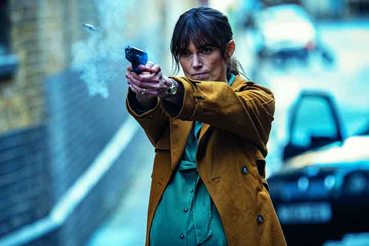 Nos últimos anos, Keira Knightley tem equilibrado sua carreira entre grandes produções e projetos independentes. Em O Espião Inglês (2020), ela interpretou uma mulher envolvida em um caso de espionagem durante a Guerra Fria.