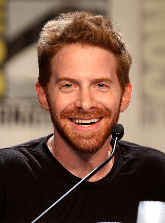 Nascido em 8 de fevereiro de 1974, na Filadélfia (EUA), Seth Green também é conhecido por seu trabalho nos filmes Austin Powers e pela série Family Guy, onde dá voz a personagens icônicos, além de prêmios como o Emmy. 