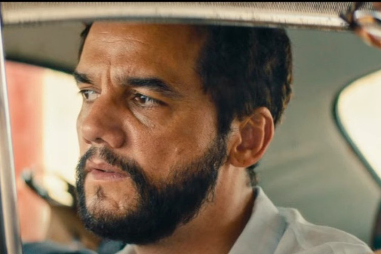 O longa se passa em 1977, quando Marcelo (Wagner Moura) — especialista em tecnologia marcado pelo passado — retorna à sua cidade natal em busca de redenção. 