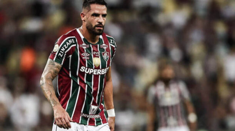 Meia, que tinha vínculo até o fim da temporada, rescinde com o Tricolor de forma amigável; Jogador já pretendia se aposentar no fim de 2025