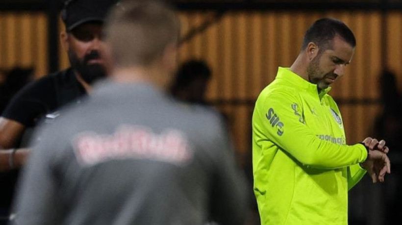 João Martins, que substituiu o suspenso Abel Ferreira contra o RB Bragantino, elogiou a entrega dos jogadores para buscar a virada em Bragança