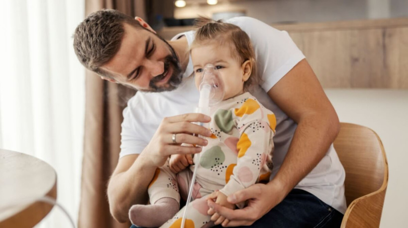 A bronquiolite afeta principalmente bebês com menos de dois anos (Imagem: Dusan Petkovic | Shutterstock)