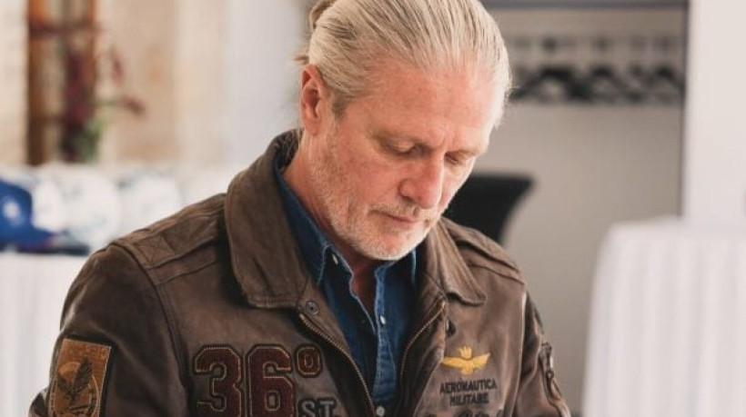 Responsável pelo último gol na final de 1998 contra o Brasil, ex-jogador afirma que o clube da capital francesa deixou arrogância no passado