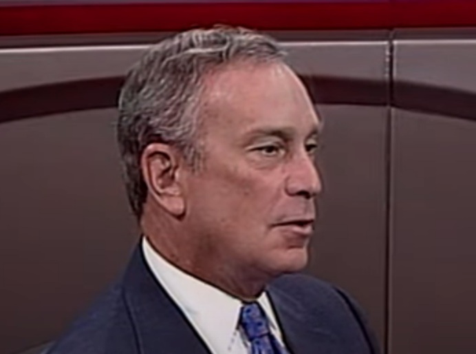 15º) Michael Bloomberg (patrimônio de US$ 103,4 bilhões) - Fundador da Bloomberg LP, empresa de dados financeiros. Ex-prefeito de Nova York e grande doador para causas sociais e políticas.