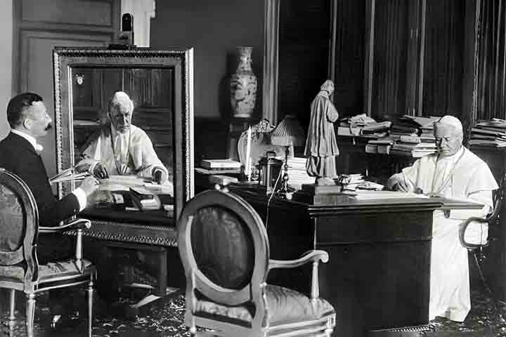 Pio X - Giuseppe Melchiorre Sarto nasceu em Riese, cidade localizada na região do Vêneto, na Itália. Ele foi o primeiro papa eleito no século 20, liderando a Igreja Católica por 11 anos e 6 dias - de 4 de agosto de 1903 a 20 de agosto de 1914. 
