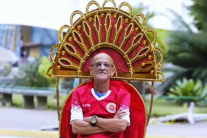 Além disso, Ciça foi mestre-sala e de um bloco chamado Os Peninhas, também na Estácio, bem próximo do Bafo da Onça. Foi mestre de bateria do bloco Mocidade Unida do Estácio de Sá em 1976, e adorava o famoso banho de mar à fantasia.