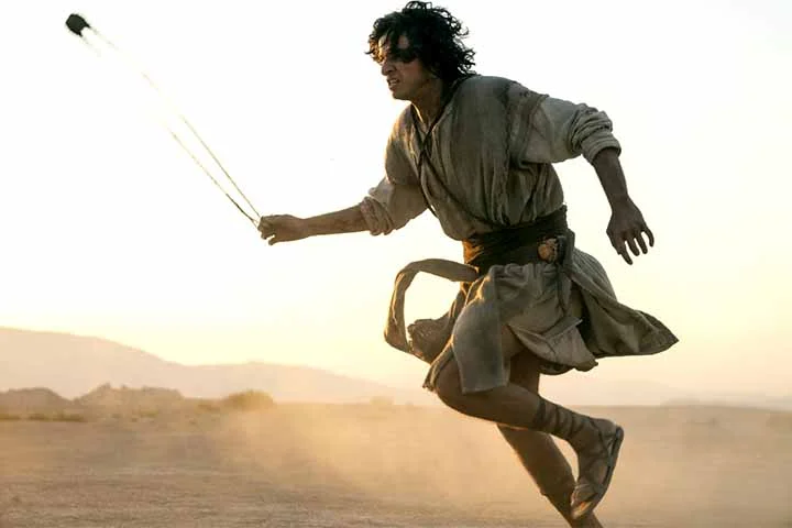 Ao longo da primeira temporada, acompanhamos a trajetória de Davi desde sua juventude, quando ainda era um simples pastor de ovelhas, até os primeiros indícios de que sua vida tomaria rumos inimagináveis.