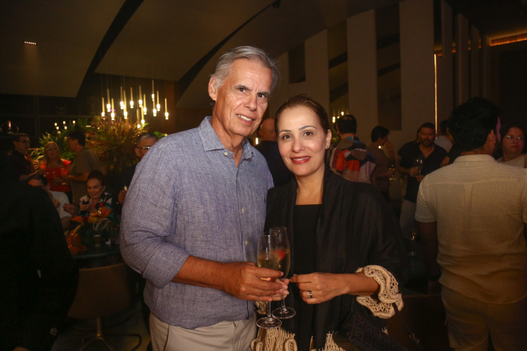 Gerber Caraciolo  e Bruna Cisny