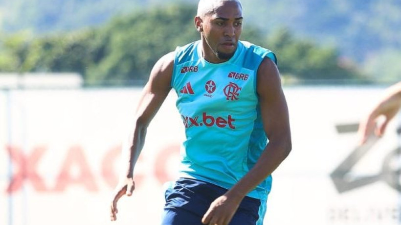 Jovem foi relacionado para o clássico, treinou com o grupo na segunda-feira e pode ser opção contra o Botafogo-PB, pela Copa do Brasil