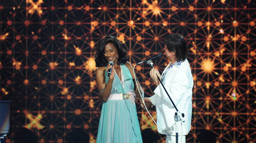 Gloria Maria participou dos programas especiais de Fim de Ano da Globo ao lado de Roberto Carlos