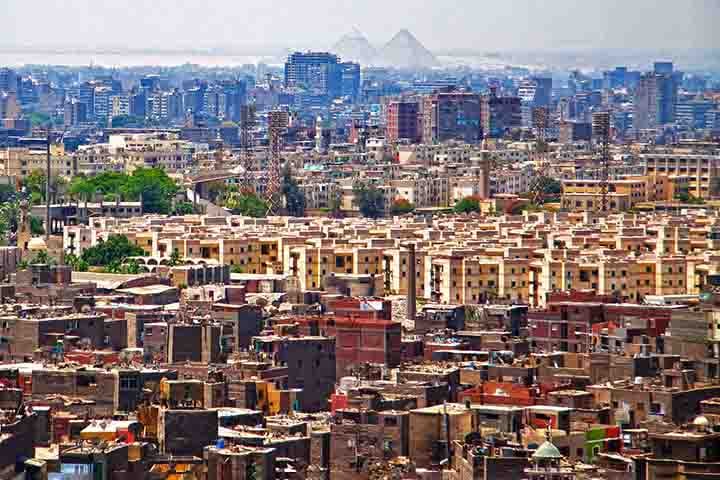 Cairo, Egito — População: 10,2 milhões | Densidade: Mais de 19 mil pessoas por km² em algumas regiões.