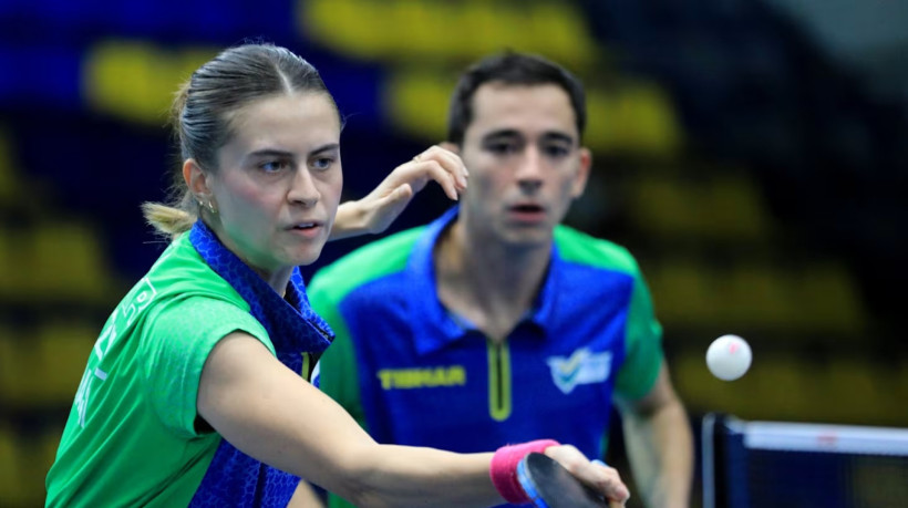 Com Hugo Calderano e Bruna Takahashi nas oitavas, Brasil busca medalhas inéditas no Mundial de Tênis de Mesa que acontece em Doha