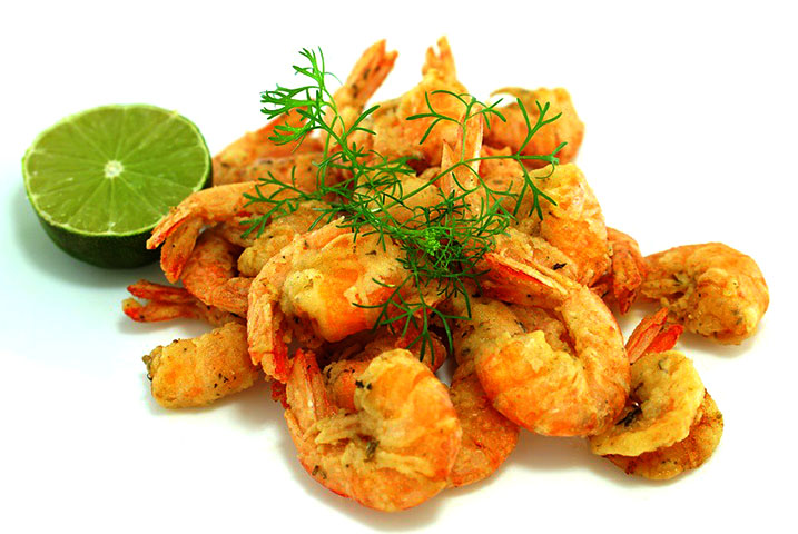 Existem diversos frutos do mar que são alimentos saudáveis e com um sabor inigualável. Eles trazem benefícios à saúde se forem consumidos de forma equilibrada e são ricos em cálcio.  Peixes, lagostas, polvos, lulas, mexilhões, ostras, camarões e atuns apresentam em suas composições este rico nutriente, que traz muitos benefícios à saúde. 