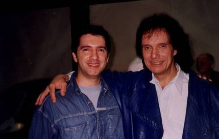 Em 1996, no seu especial de fim de ano da TV Globo, o Rei revelou ao público que tinha mais um filho, Rafael Braga, fruto de curto relacionamento com a modelo Maria Lucila Torres nos anos 60. O Rei só soube da paternidade quando o filho já tinha 26 anos e, após teste de DNA, tornou o fato público. Na apresentação, eles cantaram juntos “As Curvas da Estrada de Santos”, um dos muitos sucessos do artista.