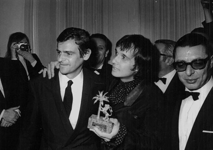 Em 1968, Roberto Carlos ganhou notoriedade internacional ao vencer o prestigioso Festival de San Remo, na Itália, interpretando a música “Canzone per te”, de Sergio Endrigo e Sergio Bardotti. Foi a primeira vez que um cantor não italiano ficou com o primeiro lugar do evento.
