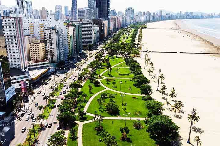 Cidade mais populosa do litoral paulista, Santos registrou um aumento expressivo no número de turistas na última temporada de verão e bateu seu recorde no quesito.
