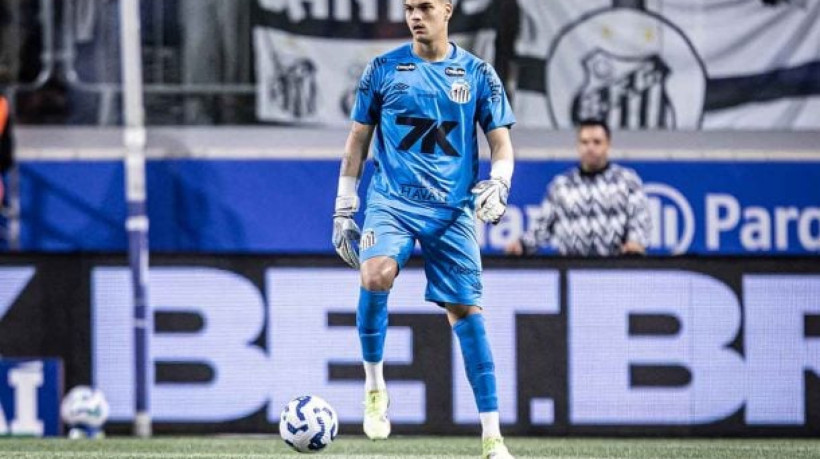 Ao menos cinco equipes do Velho Continente buscaram informações sobre o goleiro titular do Peixe. Reserva, João Paulo também é alvo