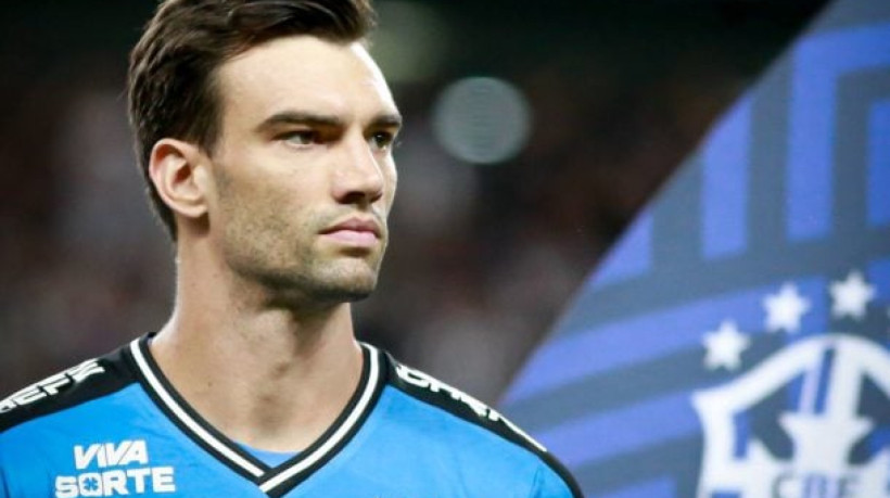 Goleiro tem contrato até dezembro de 2025 e as conversas entre as partes estão travadas devido a divergências financeiras