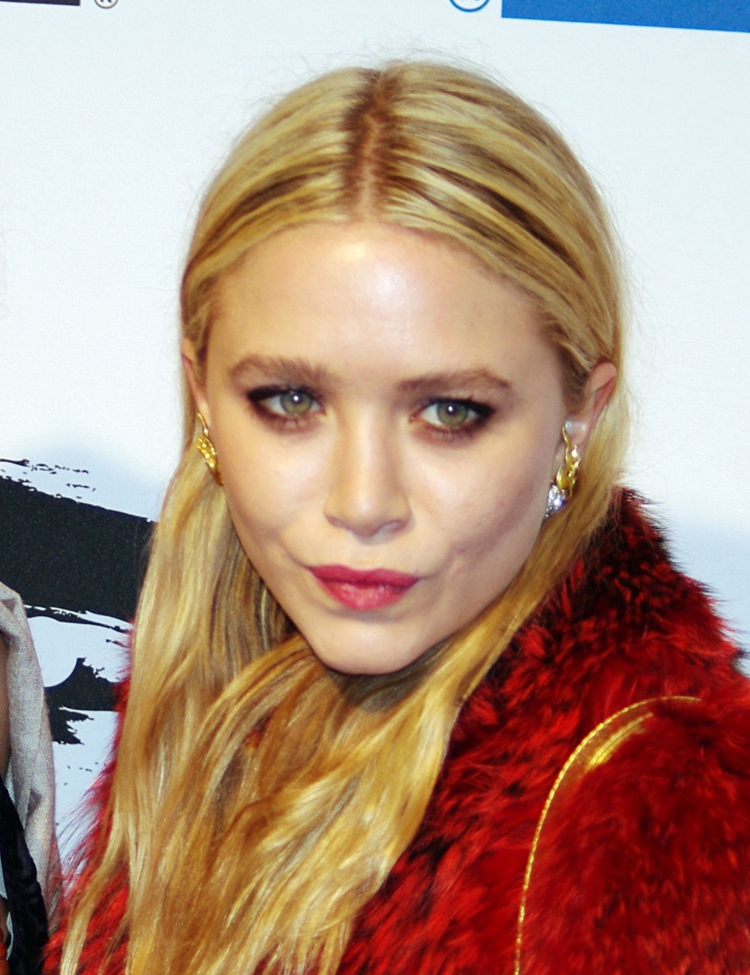 MARY-KATE OLSEN - Designer de moda, atriz, modelo e produtora. Nascida em 13/6/1986, em Los Angeles, na Califórnia. 