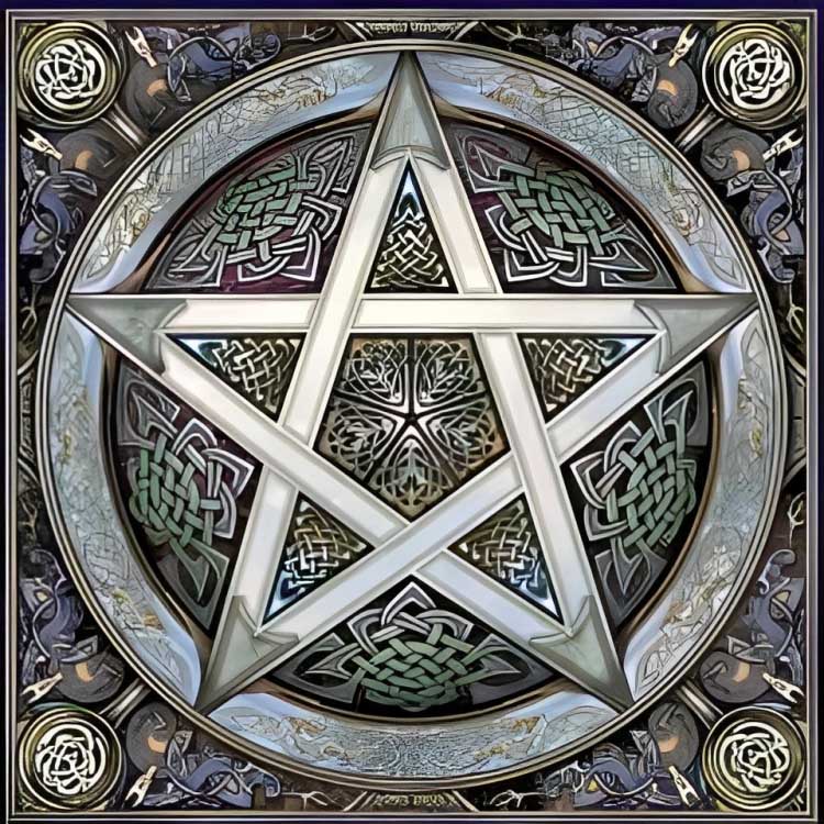 Pentagrama: A origem é multifacetada e possui diversos significados a depender da cultura a qual está associado. Costuma ser ligado ao ocultismo, magia e feitiçaria e pode ser tido como um símbolo de poder e domínio. Também está muito presente na cultura popular, como no heavy metal. 