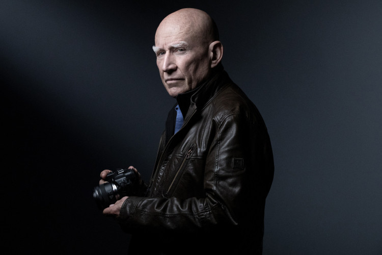 O fotógrafo brasileiro Sebastião Salgado morreu neste 23 de maio de 2025