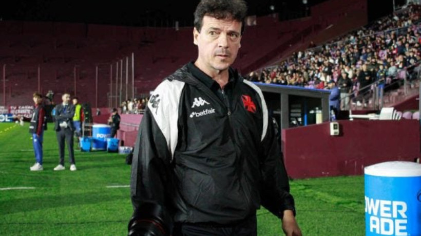 O jogador foi expulso na vitória sobre o Fortaleza, na 9ª rodada do Brasileirão, e cumprirá suspensão automática