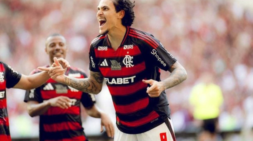 Atacante rubro-negro soma 98 gols no estádio, deixa para trás Bebeto (92), Nunes (93) e Cláudio Adão (97) e entra em ranking liderado por Zico