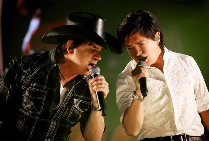 Uma das duplas sertanejas mais cultuadas da história, Chitãozinho e Xororó serão homenageados na 32ª edição do Prêmio BTG Pactual da Música Brasil, no dia 4 de julho, no Theatro Municipal do Rio de Janeiro. 

