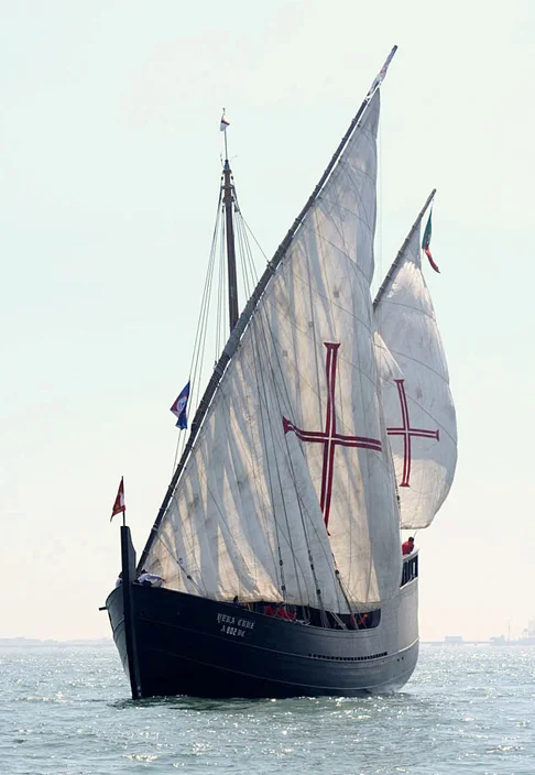 Foi em 1607 que padres jesuítas oriundos de Portugal viajaram pela região entre Pernambuco e Maranhão e se estabeleceram no Delta do Parnaíba. O nome Piauí vem do tupi-guarani (etnia dos indígenas locais), com o significado de rio das piabas, um tipo de peixe da região.