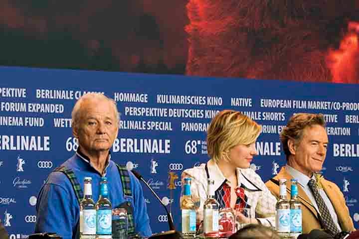 “Enquanto eles estavam filmando em uma locação, Murray procurou Davis em seu trailer e começou a gritar com ela por estar atrasada. Continuou a gritar com ela enquanto corria para o set e por lá, na frente a centenas de pessoas do elenco, revelou a obra.