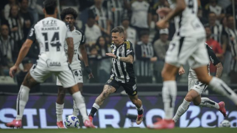 Em Belo Horizonte, Galo e Timão perdem a chance de encostar nos primeiros colocados desta edição do Campeonato Brasileiro 