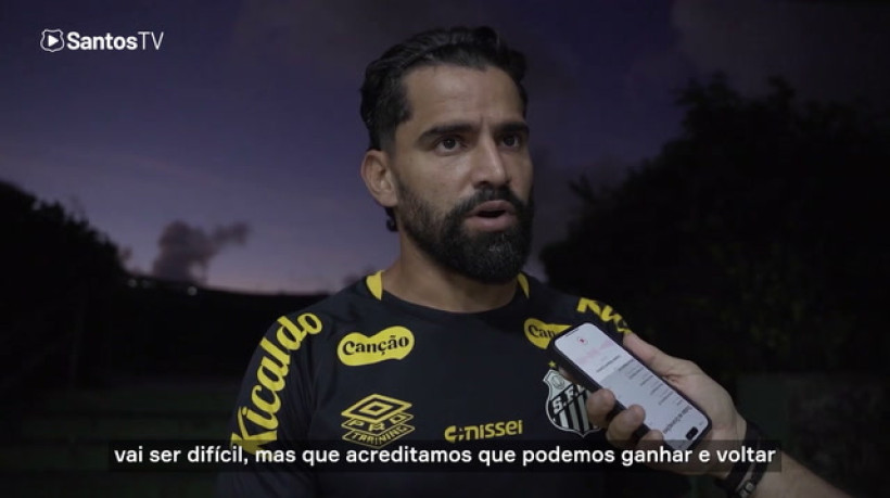 Rincón projeta jogo do Santos contra o Vitória