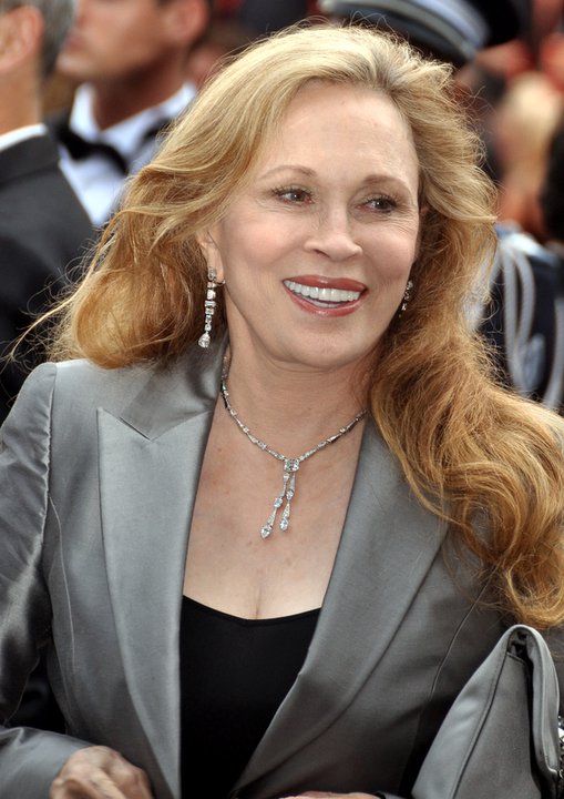 Faye Dunaway: A atriz foi perdendo visibilidade no meio artístico por conta de sucessivos pitis nos bastidores. Esnobe e temperamental, tanto com o público como com os colegas de trabalho, a atriz já admitiu que é “difícil de lidar”. 