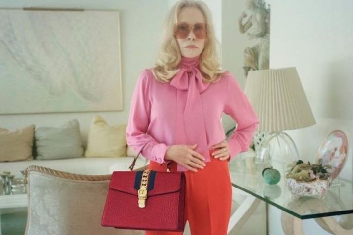 Em 2019, quando estava no elenco da peça Tea at Five, na Broadway, a imprensa noticiou que ela foi demitida após ser agressiva e jogar objetos na equipe. 