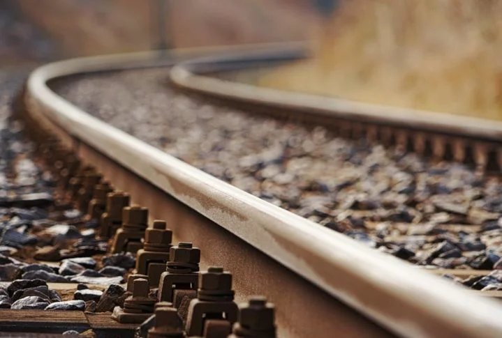 Até o momento, as obras estão orçadas em R$ 60 bilhões. O valor cobre a construção das linhas e estações, a compra dos trens e a instalação dos sistemas operacionais.