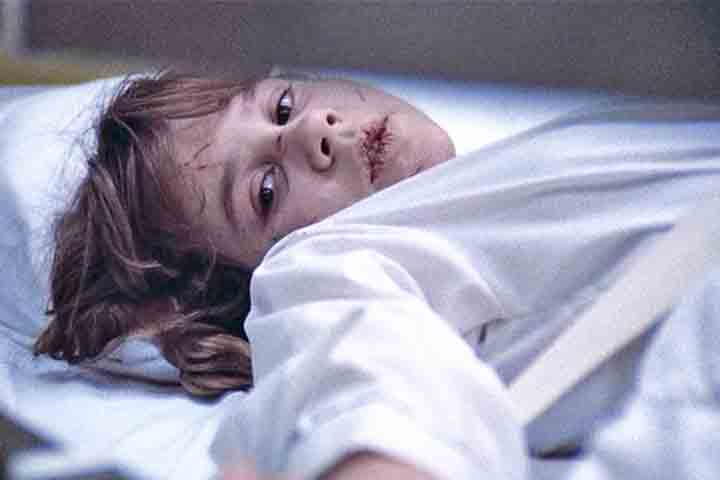 Linda Blair em O Exorcista (1973): Com 14 anos,  atriz chocou o mundo como Regan, uma menina possuída por um demônio. Sua performance aterrorizante lhe rendeu uma indicação ao Oscar de Melhor Atriz Coadjuvante.