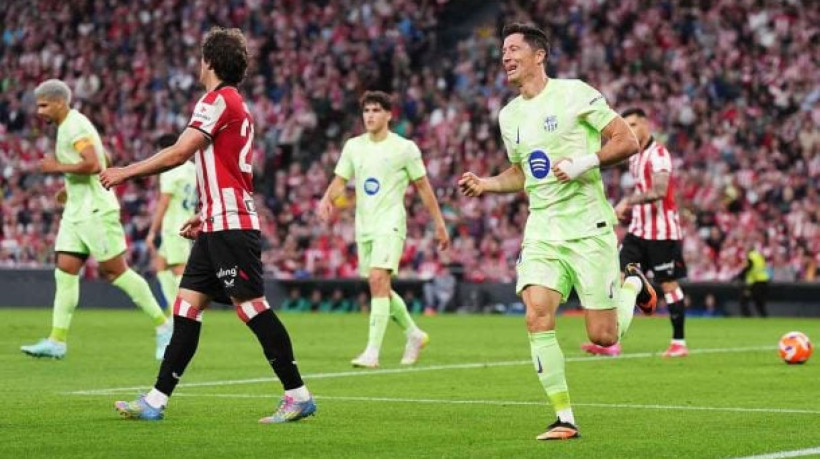 Lewandowski marca duas vezes no primeiro tempo, Barça faz 3 a 0 fora de casa e encerra a La Liga com 88 pontos, 28 vitórias e 102 gols