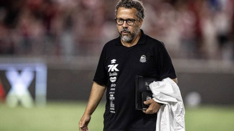 Peixe vence pela primeira vez sob comando do treinador e encerra jejum como visitante no Brasileirão