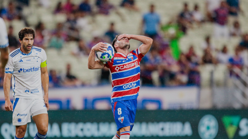 FORTALEZA, CEARÁ, BRASIL: 25.05.2025 -  Fortaleza perde para o Cruzeiro na Arena Castelão (Foto: Fernanda Barros/O POVO)