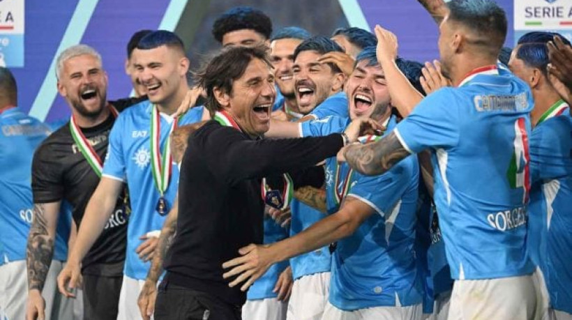 Após conquistar o Campeonato Italiano, técnico é o favorito para assumir a Juventus e pode iniciar conversas nesta segunda-feira