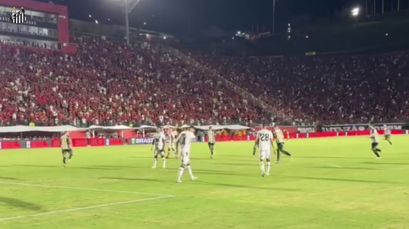 Santos bate Vitória com gol de Guilherme; assista