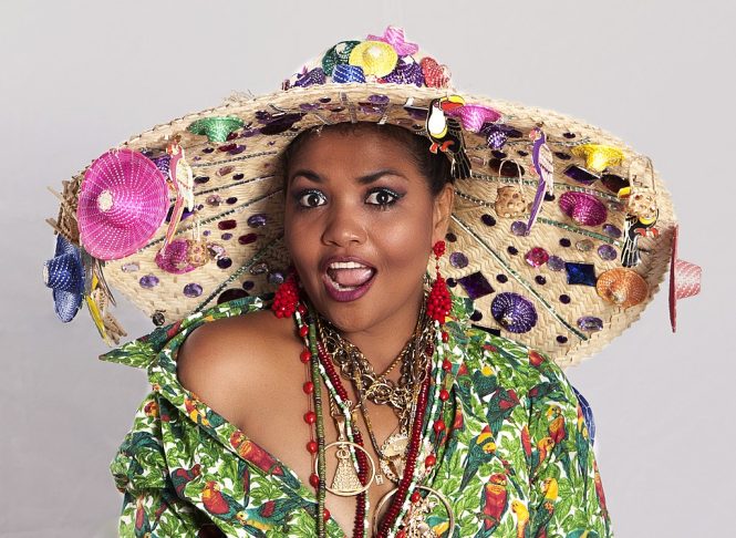 A cantora explicou que, há dois anos, foi diagnosticada com pré-hipertensão, pré-diabetes e exames alterados, o que a motivou a buscar uma vida mais saudável.