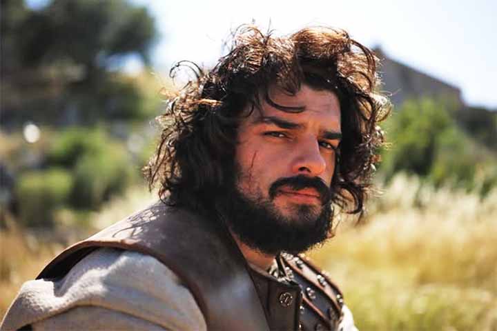 Casa de Davi é uma obra que se destaca tanto por sua qualidade técnica quanto pela profundidade de seu conteúdo. A série entrega uma narrativa épica, mas intimista, que honra uma das figuras mais emblemáticas das escrituras sem cair em didatismo ou superficialidade.